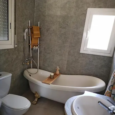 Holiday home Villallop Olivella